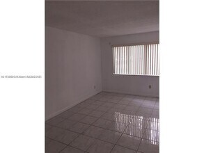 14820 Naranja Lakes Blvd in Homestead, FL - Building Photo - Building Photo