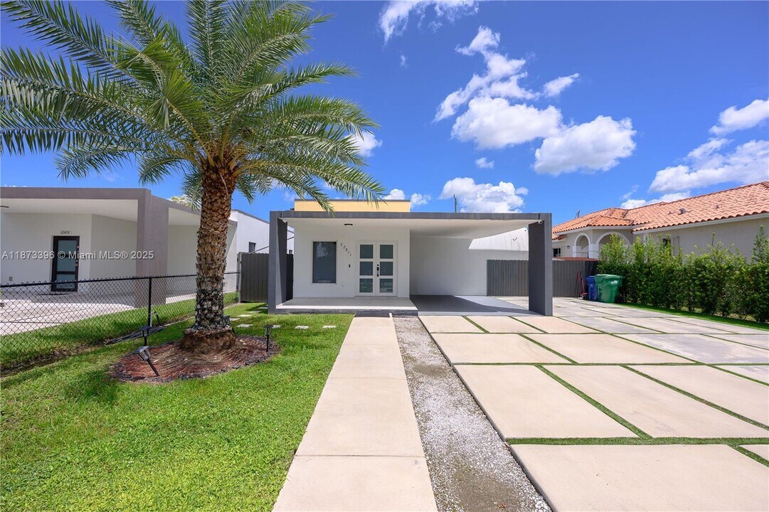22811 SW 123rd Ave in Miami, FL - Building Photo