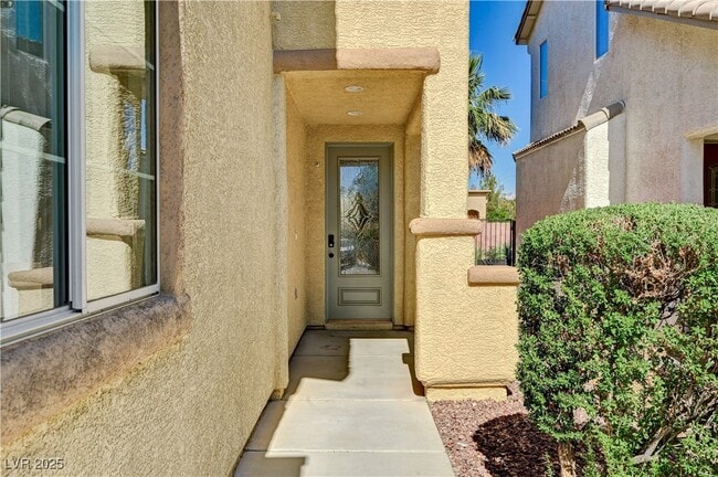 property at 5309 Luna Bonita St