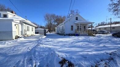 2914 Sewell St in Rockford, IL - Building Photo - Building Photo