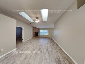 11252 Stoney Point Ln W in Jacksonville, FL - Foto de edificio - Building Photo