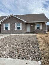 121-123 Alyene Dr in Stilwell, OK - Building Photo - Building Photo