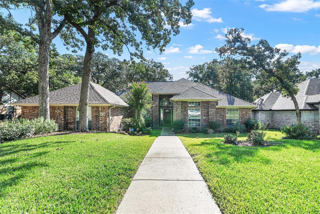 1817 Christy Ct in Fort Worth, TX - Foto de edificio