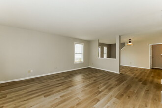 10121 Cumberland Pointe Blvd in Noblesville, IN - Building Photo - Building Photo