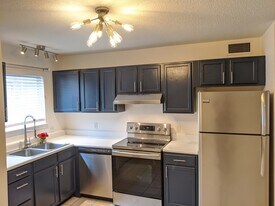 201 E College Blvd #41, Unit 41 in Niceville, FL - Building Photo