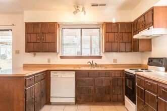 1220 Paisano St NE in Albuquerque, NM - Building Photo - Building Photo