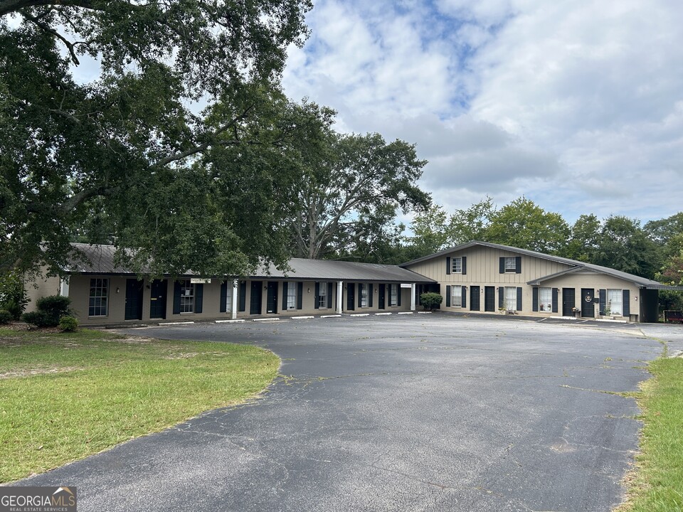 128 S Main Ave in Pine Mountain, GA - Building Photo