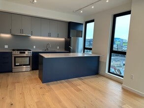 395 6th St in San Francisco, CA - Building Photo - Building Photo