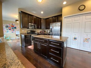 449 Beech Dr in Mckees Rocks, PA - Building Photo - Building Photo