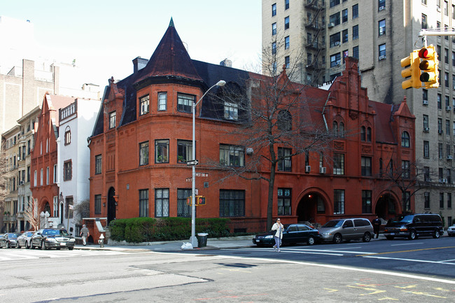 383-389 West End Ave in New York, NY - Foto de edificio - Building Photo