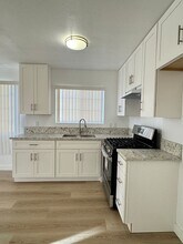 1730 Obispo Ave in Long Beach, CA - Building Photo - Building Photo