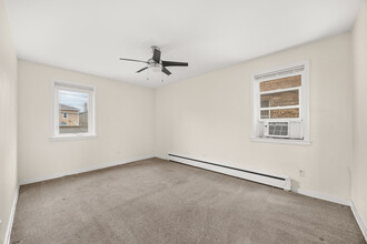 1919 Oak Park Ave in Berwyn, IL - Building Photo - Building Photo