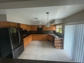 7920 Marbella Ct in Orlando, FL - Building Photo - Building Photo
