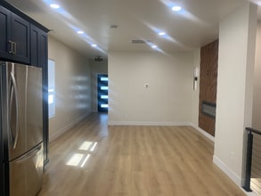375 E 800 S in Salt Lake City, UT - Building Photo - Building Photo