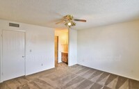 243 E Vine Cir photo'