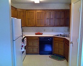 125 NE Johnson Ave-Unit -6 in Burleson, TX - Building Photo - Building Photo