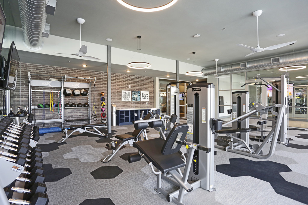 One90 Firewheel Apartments in Garland, TX