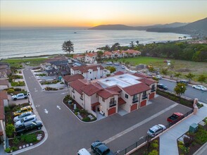 107 Greve Pl in Pismo Beach, CA - Building Photo - Building Photo