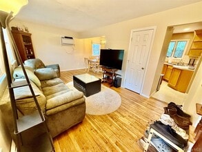 22 Van Wicklen Ct in Northport, NY - Building Photo - Building Photo