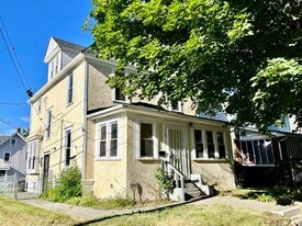 786 Florida Ave in Akron, OH - Building Photo