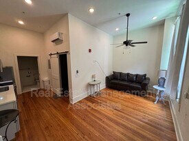 215 Main St in Barnesville, GA - Building Photo