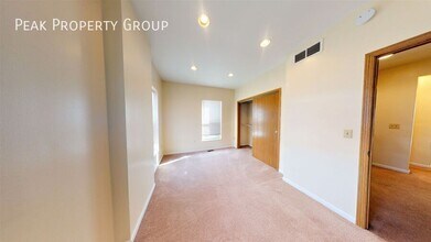 82 W 8th Ave in Columbus, OH - Building Photo - Building Photo