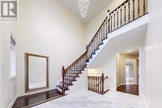 532 Barons St in Vaughan, ON - Building Photo - Building Photo