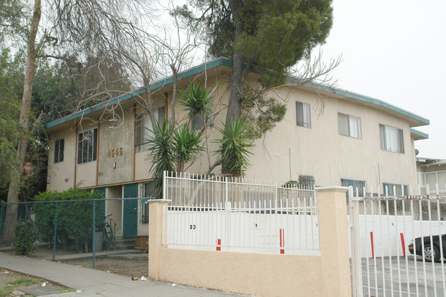 4538-4546 Willow Brook Ave in Los Angeles, CA - Foto de edificio - Building Photo