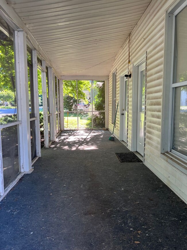 641 W 7th St in Russellville, KY - Building Photo - Building Photo