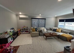 433 W Park Ave in Long Beach, NY - Building Photo - Building Photo