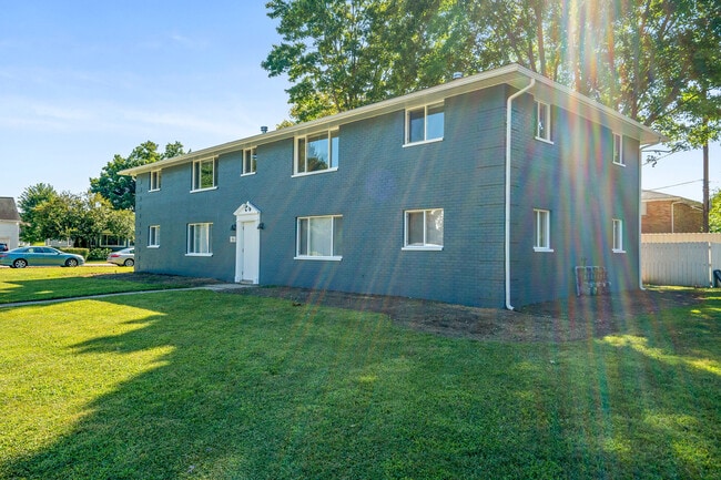 135 Walnut St, Unit D