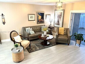 12907 SW 64th Ln in Miami, FL - Building Photo - Building Photo