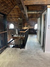 51 W Blenkner St, Unit 301 in Columbus, OH - Foto de edificio - Building Photo