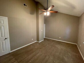 2165 S Milledge Ave in Athens, GA - Building Photo - Building Photo