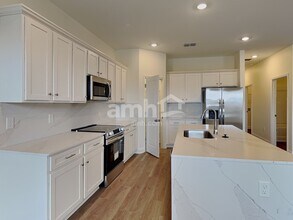 5940 Sycamore Pl St in St. Cloud, FL - Building Photo - Building Photo