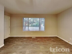 1675 Van Petten St in Reno, NV - Building Photo - Building Photo