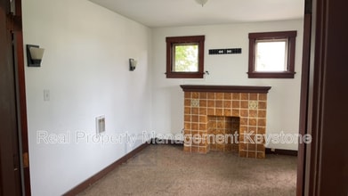 122 E 16th Ave in Homestead, PA - Building Photo - Building Photo