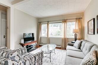 34 Fairview Ave in Summit, NJ - Building Photo - Building Photo