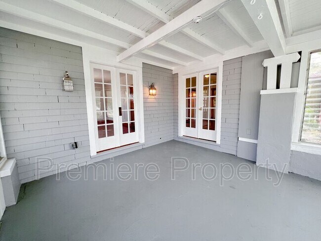 2112 State Ave photo'