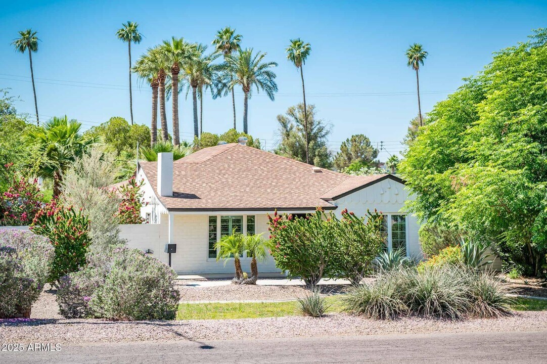 501 W Minnezona Ave in Phoenix, AZ - Building Photo