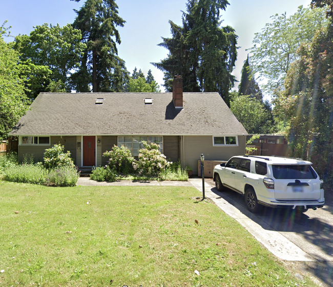 property at 2100 Westwood Ln