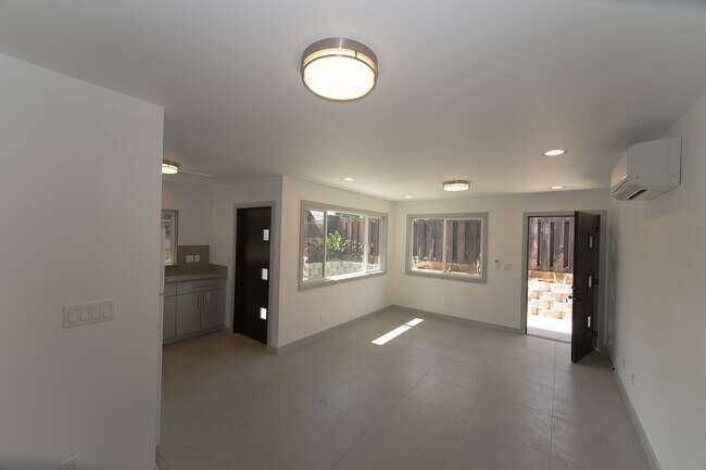 733 Hoopai St in Pearl City, HI - Building Photo - Building Photo
