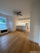 38 Newton St, Unit 2 in Boston, MA - Foto de edificio - Building Photo