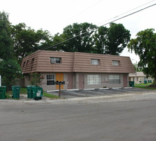 2000 NW 59th Ter Apartamentos