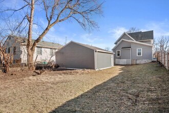 138 Carroll St in Waukesha, WI - Building Photo - Building Photo