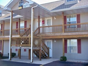 560 Abby Ln in Branson, MO - Building Photo - Building Photo