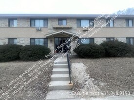 4135 N 104th St in Milwaukee, WI - Building Photo
