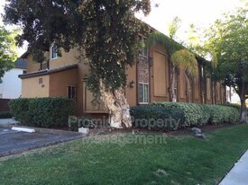 6 E Lexington Ave in El Cajon, CA - Building Photo