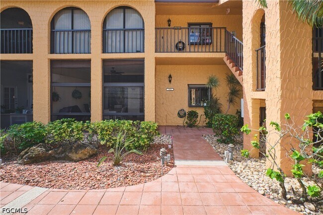 5510 SW 4th Pl in Cape Coral, FL - Foto de edificio - Building Photo