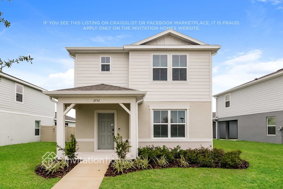 2732 Peace Of Mind Ave in Kissimmee, FL - Foto de edificio